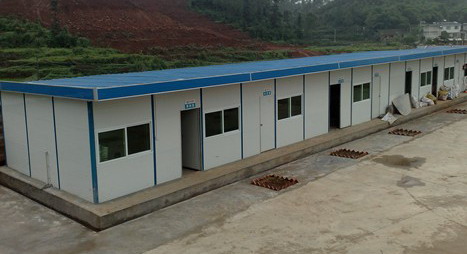 彩鋼板活動房（平頂式）